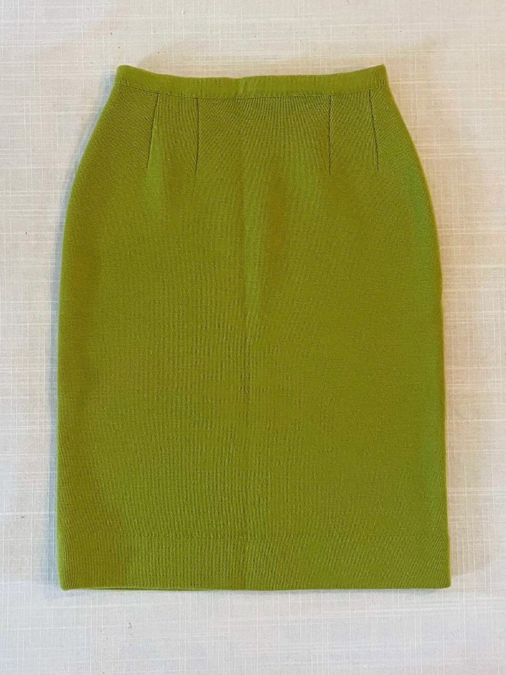 Vintage Chartreuse Green Pencil Skirt / 100% Wool / 60s
